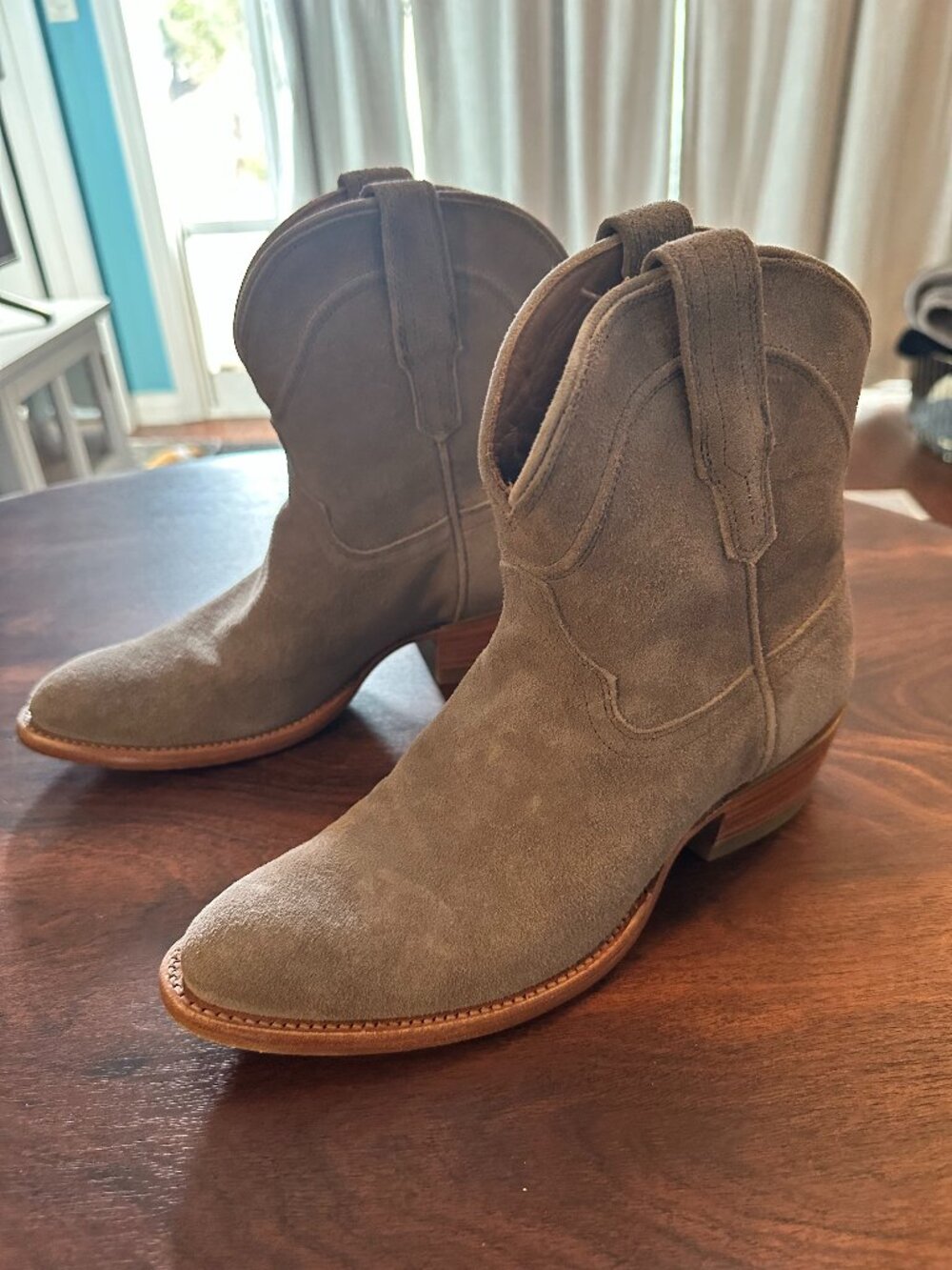 Tecovas "The Lucy" gray suede boot